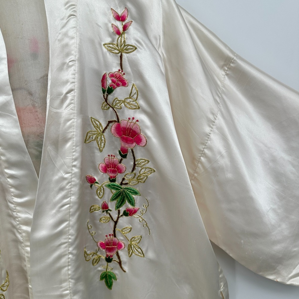 Vintage Lotus Kimono Robe Large 100% Pure Silk Embroidered Ornate Heirloom FLAW - Picture 4 of 16